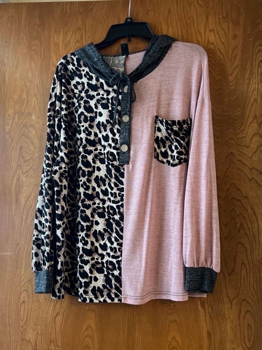 Leopard Patchwork Buttoned Hooded Sweatshirt 1XL